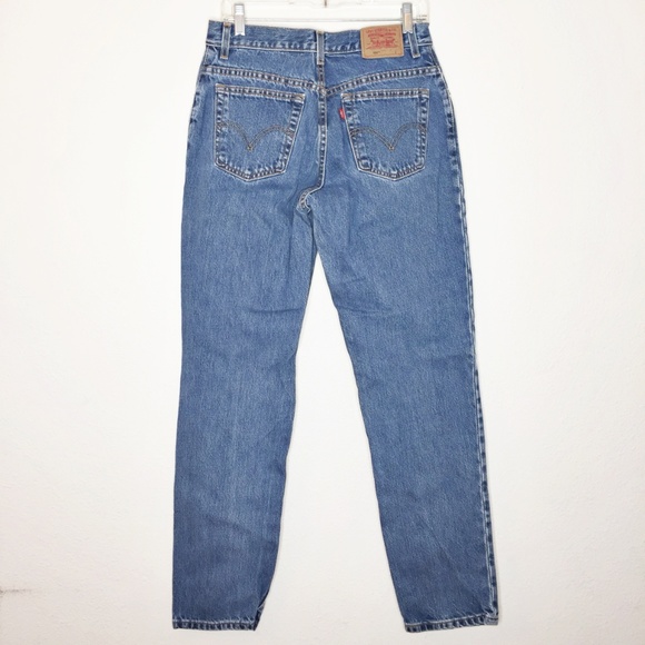 Vintage Levi’s 550 Classic Relaxed Fit Jeans - Picture 2 of 5